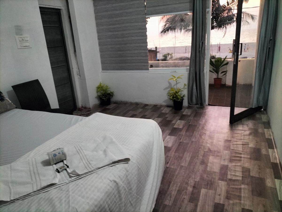 Funky Art Beach House Alappuzha Ngoại thất bức ảnh