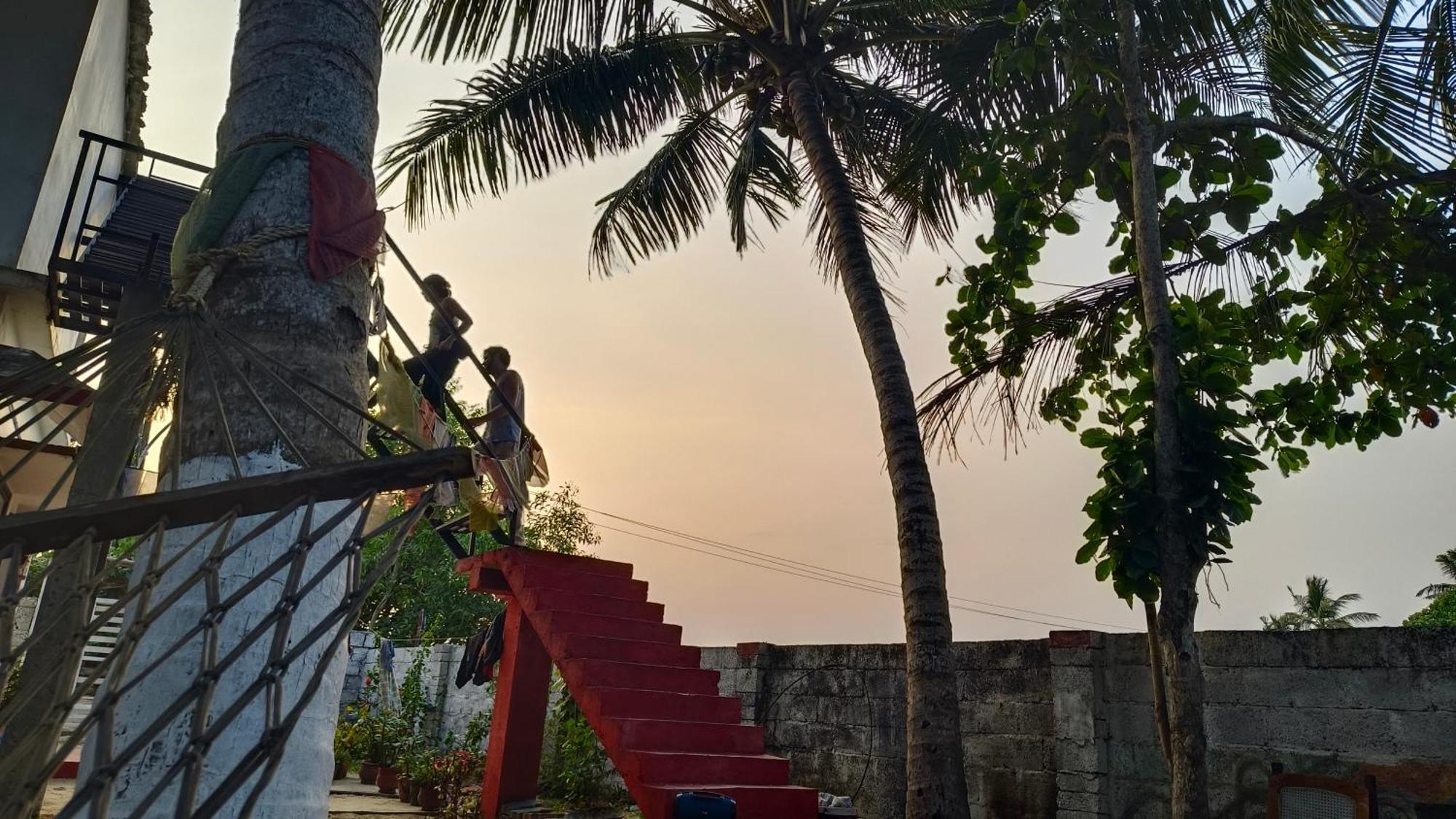 Funky Art Beach House Alappuzha Ngoại thất bức ảnh