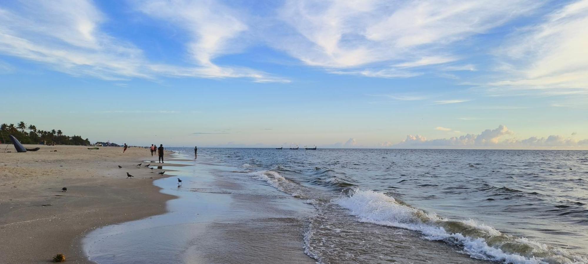 Funky Art Beach House Alappuzha Ngoại thất bức ảnh